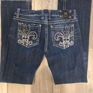 Miss Me fleur de lis Jeans SIZE 32